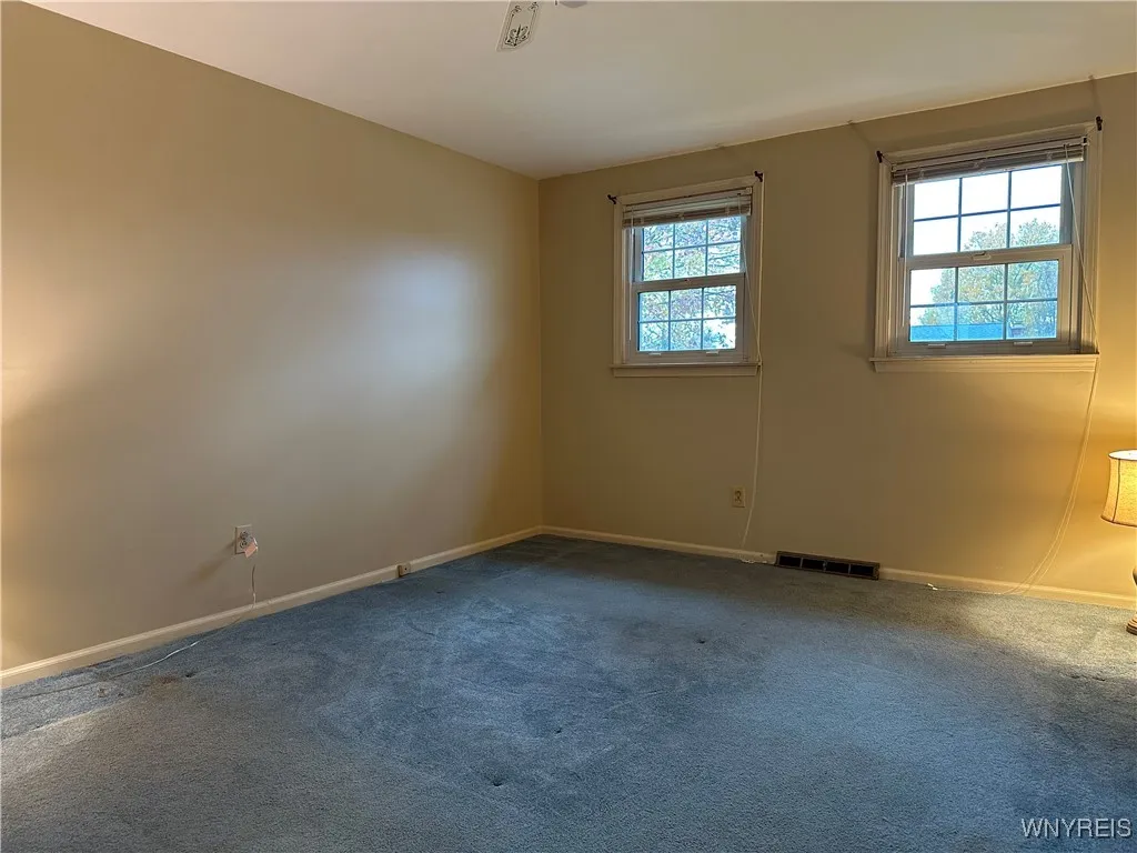 11 Sunrise Terrace, West Seneca, New York 14224, West Seneca, New York 14224, 4 Bedrooms Bedrooms, 8 Rooms Rooms,2 BathroomsBathrooms,Residential,Closed,11 Sunrise Terrace, West Seneca, New York 14224,0,B1579506