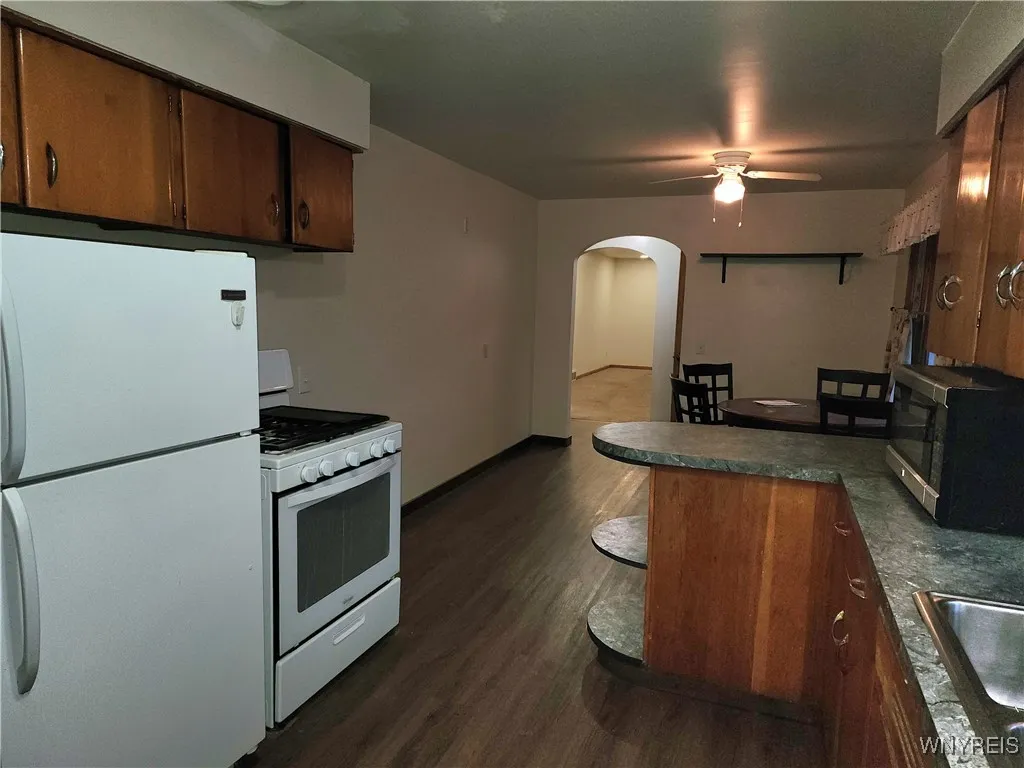 4570 California Road, Orchard Park, New York 14127, Orchard Park, New York 14127, 3 Bedrooms Bedrooms, 7 Rooms Rooms,1 BathroomBathrooms,Residential Lease,Closed,4570 California Road, Orchard Park, New York 14127,0,B1578327