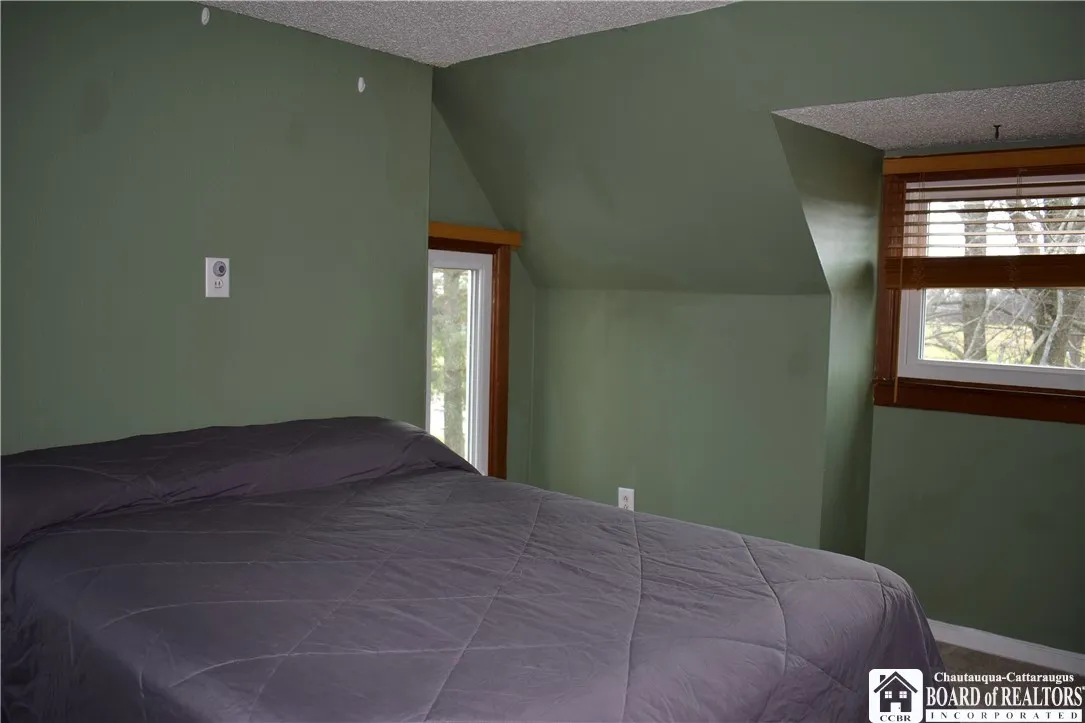 5225 Bay View Road, Hamburg, New York 14075, Hamburg, New York 14075, 5 Bedrooms Bedrooms, 11 Rooms Rooms,2 BathroomsBathrooms,Residential,Closed,5225 Bay View Road, Hamburg, New York 14075,0,R1579559