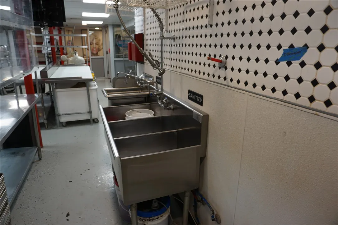 674 West Ridge Road, Rochester, New York 14615, Rochester, New York 14615, ,Commercial Sale,Closed,674 West Ridge Road, Rochester, New York 14615,0,R1571936