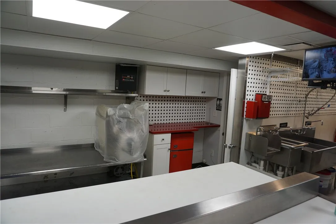 674 West Ridge Road, Rochester, New York 14615, Rochester, New York 14615, ,Commercial Sale,Closed,674 West Ridge Road, Rochester, New York 14615,0,R1571936