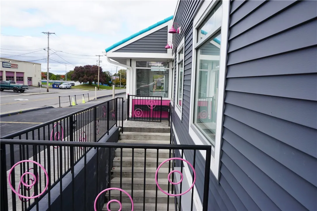 674 West Ridge Road, Rochester, New York 14615, Rochester, New York 14615, ,Commercial Sale,Closed,674 West Ridge Road, Rochester, New York 14615,0,R1571936