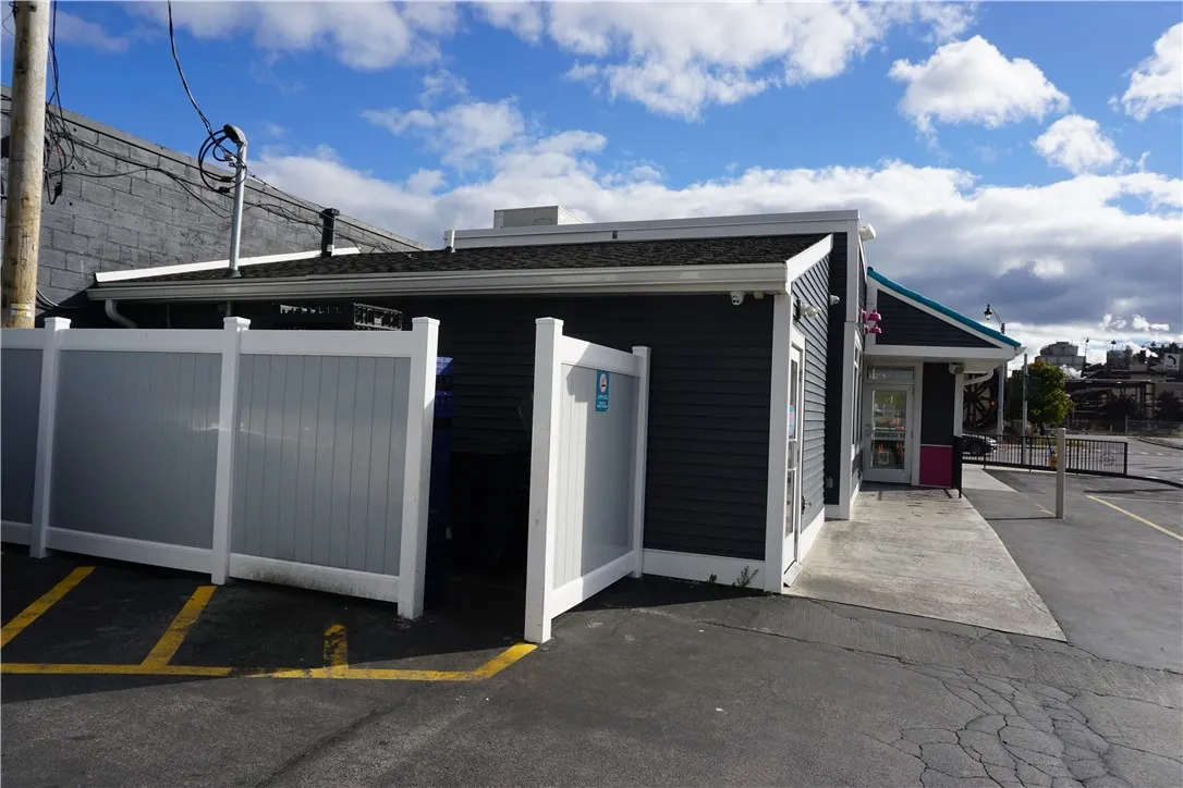 674 West Ridge Road, Rochester, New York 14615, Rochester, New York 14615, ,Commercial Sale,Closed,674 West Ridge Road, Rochester, New York 14615,0,R1571936