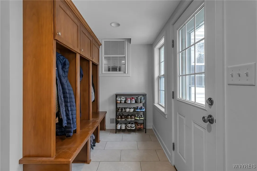 145 Chauncey Lane, Orchard Park, New York 14127, Orchard Park, New York 14127, 5 Bedrooms Bedrooms, 9 Rooms Rooms,3 BathroomsBathrooms,Residential,Closed,145 Chauncey Lane, Orchard Park, New York 14127,0,B1579182