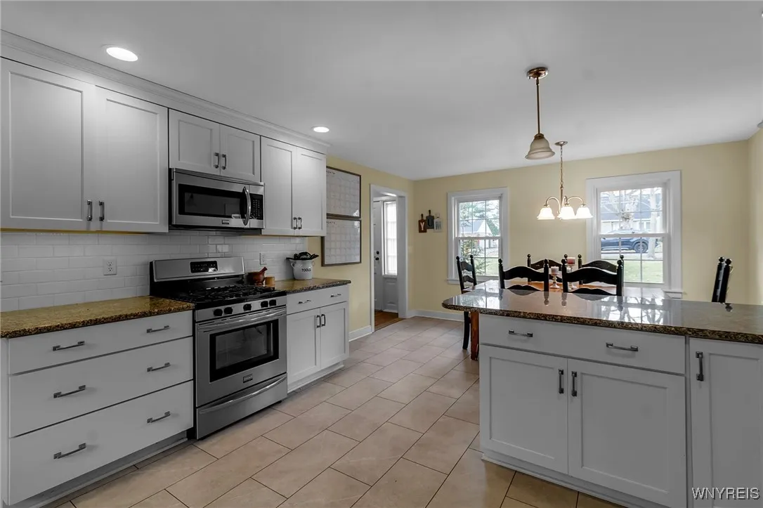 145 Chauncey Lane, Orchard Park, New York 14127, Orchard Park, New York 14127, 5 Bedrooms Bedrooms, 9 Rooms Rooms,3 BathroomsBathrooms,Residential,Closed,145 Chauncey Lane, Orchard Park, New York 14127,0,B1579182