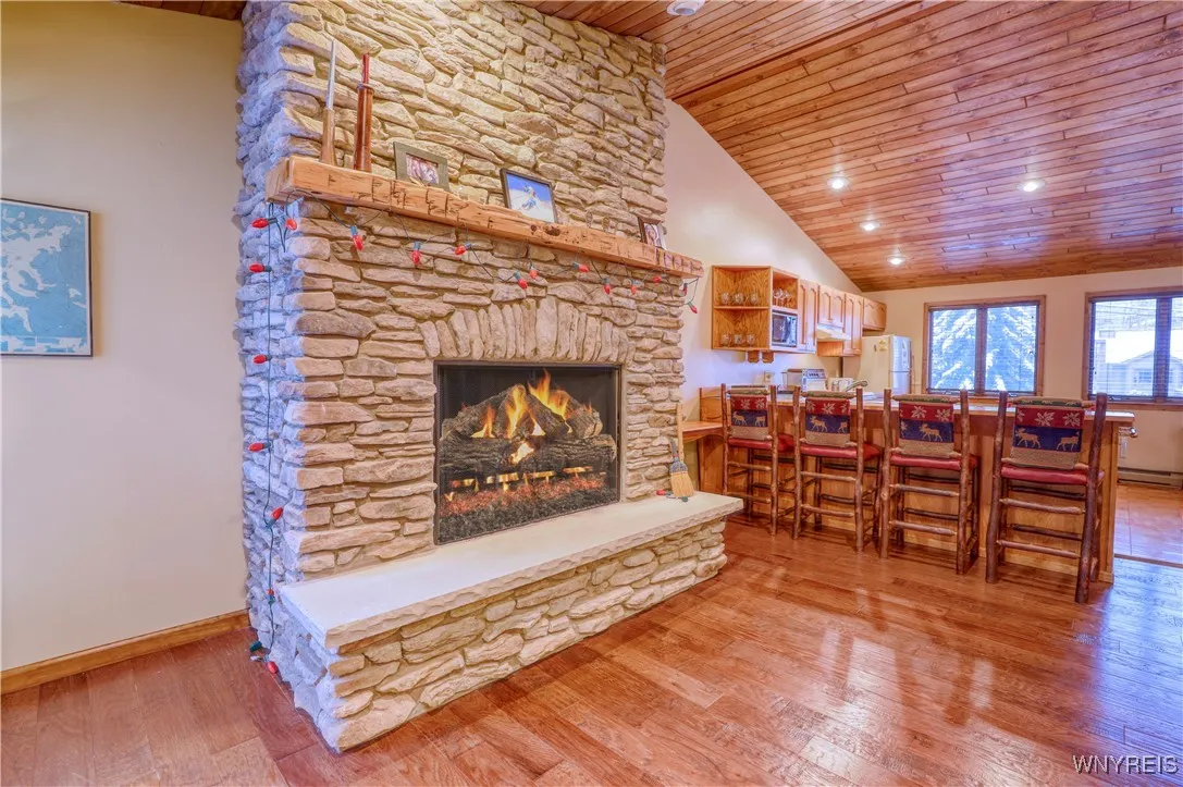 3 Creekside Village, Ellicottville, New York 14731, Ellicottville, New York 14731, 3 Bedrooms Bedrooms, 8 Rooms Rooms,2 BathroomsBathrooms,Residential,Closed,3 Creekside Village, Ellicottville, New York 14731,0,B1579607