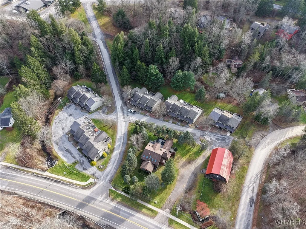 3 Creekside Village, Ellicottville, New York 14731, Ellicottville, New York 14731, 3 Bedrooms Bedrooms, 8 Rooms Rooms,2 BathroomsBathrooms,Residential,Closed,3 Creekside Village, Ellicottville, New York 14731,0,B1579607