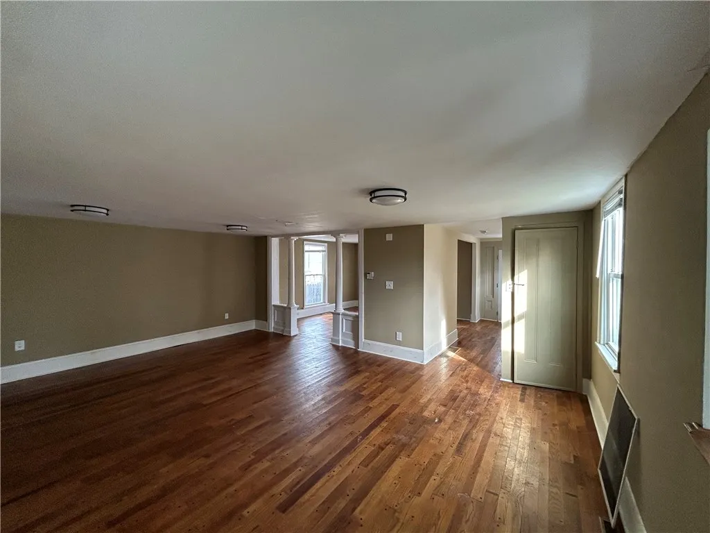 19 Jay Street, Phelps, New York 14532, Phelps, New York 14532, 3 Bedrooms Bedrooms, 9 Rooms Rooms,2 BathroomsBathrooms,Residential,Closed,19 Jay Street, Phelps, New York 14532,0,R1579770