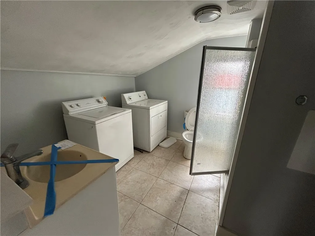 19 Jay Street, Phelps, New York 14532, Phelps, New York 14532, 3 Bedrooms Bedrooms, 9 Rooms Rooms,2 BathroomsBathrooms,Residential,Closed,19 Jay Street, Phelps, New York 14532,0,R1579770