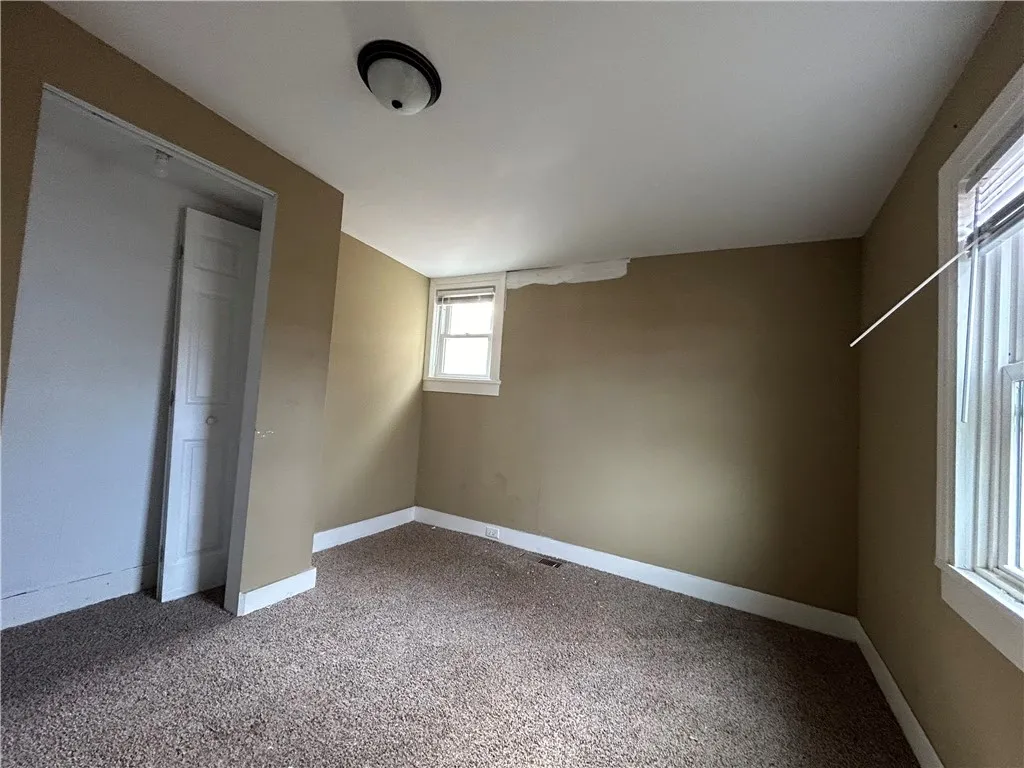 19 Jay Street, Phelps, New York 14532, Phelps, New York 14532, 3 Bedrooms Bedrooms, 9 Rooms Rooms,2 BathroomsBathrooms,Residential,Closed,19 Jay Street, Phelps, New York 14532,0,R1579770
