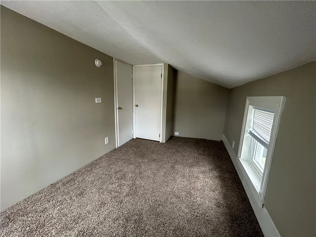 19 Jay Street, Phelps, New York 14532, Phelps, New York 14532, 3 Bedrooms Bedrooms, 9 Rooms Rooms,2 BathroomsBathrooms,Residential,Closed,19 Jay Street, Phelps, New York 14532,0,R1579770