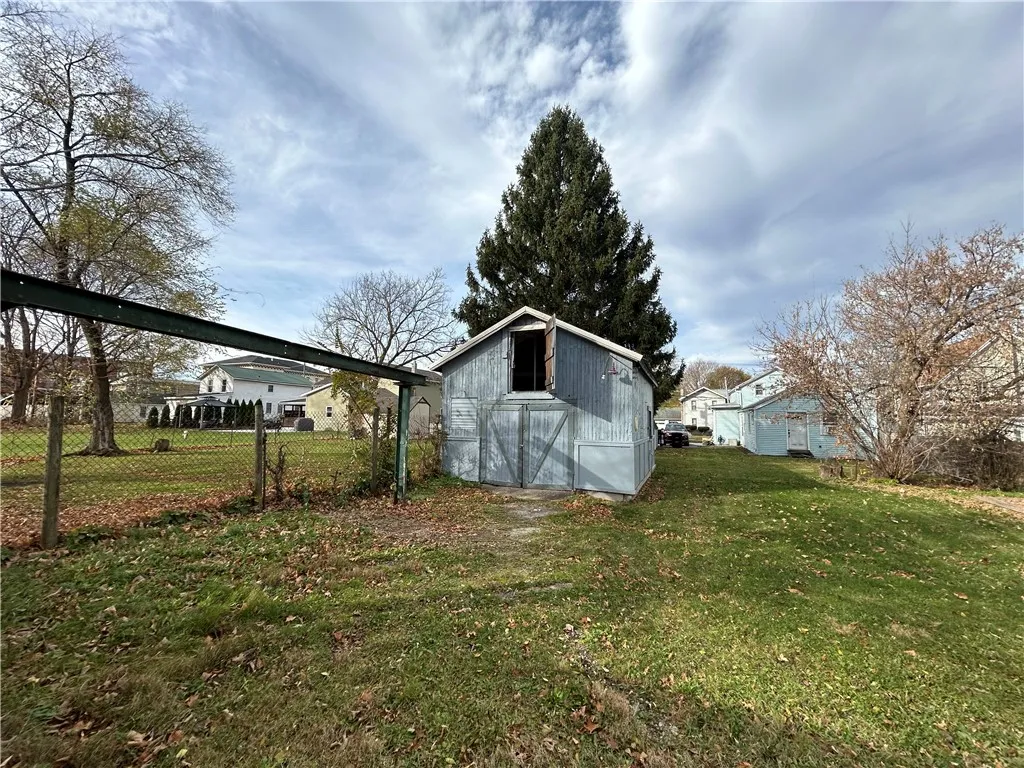 19 Jay Street, Phelps, New York 14532, Phelps, New York 14532, 3 Bedrooms Bedrooms, 9 Rooms Rooms,2 BathroomsBathrooms,Residential,Closed,19 Jay Street, Phelps, New York 14532,0,R1579770