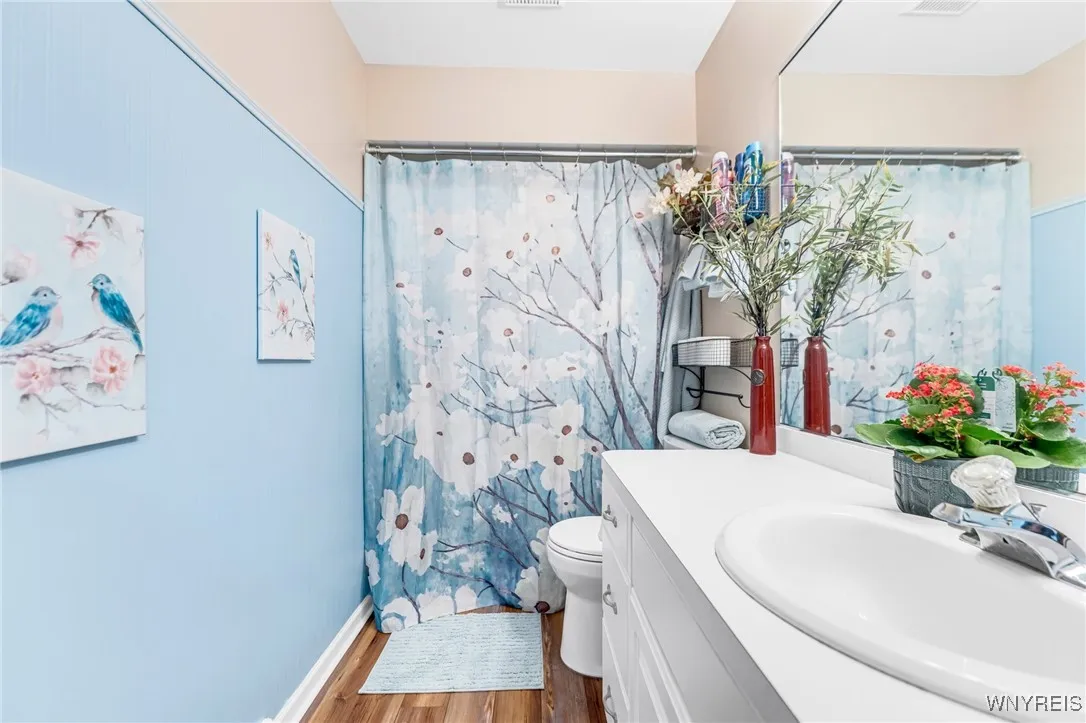 4 West Royal Hill Drive, Orchard Park, New York 14, Orchard Park, New York 14127, 4 Bedrooms Bedrooms, 9 Rooms Rooms,Residential,Closed,4 West Royal Hill Drive, Orchard Park, New York 14,0,B1579828