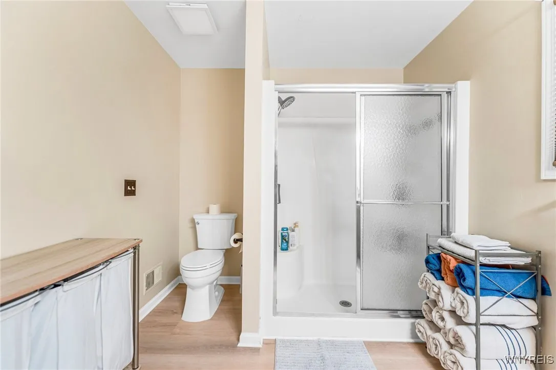 4 West Royal Hill Drive, Orchard Park, New York 14, Orchard Park, New York 14127, 4 Bedrooms Bedrooms, 9 Rooms Rooms,Residential,Closed,4 West Royal Hill Drive, Orchard Park, New York 14,0,B1579828