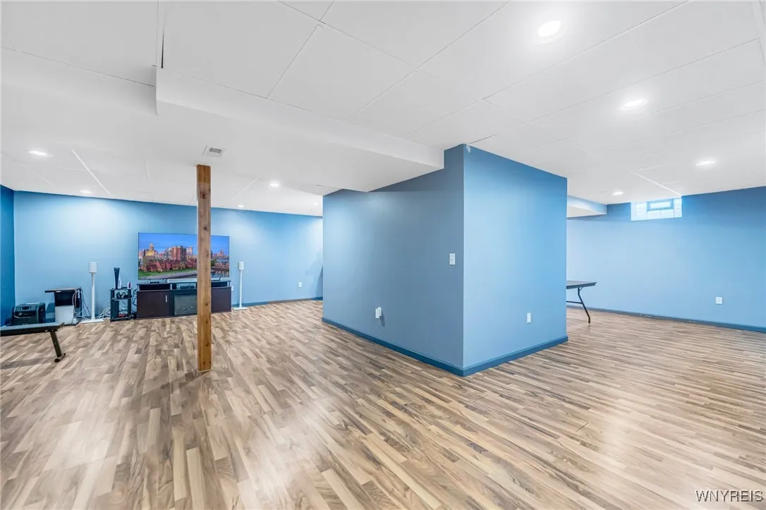 4 West Royal Hill Drive, Orchard Park, New York 14, Orchard Park, New York 14127, 4 Bedrooms Bedrooms, 9 Rooms Rooms,Residential,Closed,4 West Royal Hill Drive, Orchard Park, New York 14,0,B1579828
