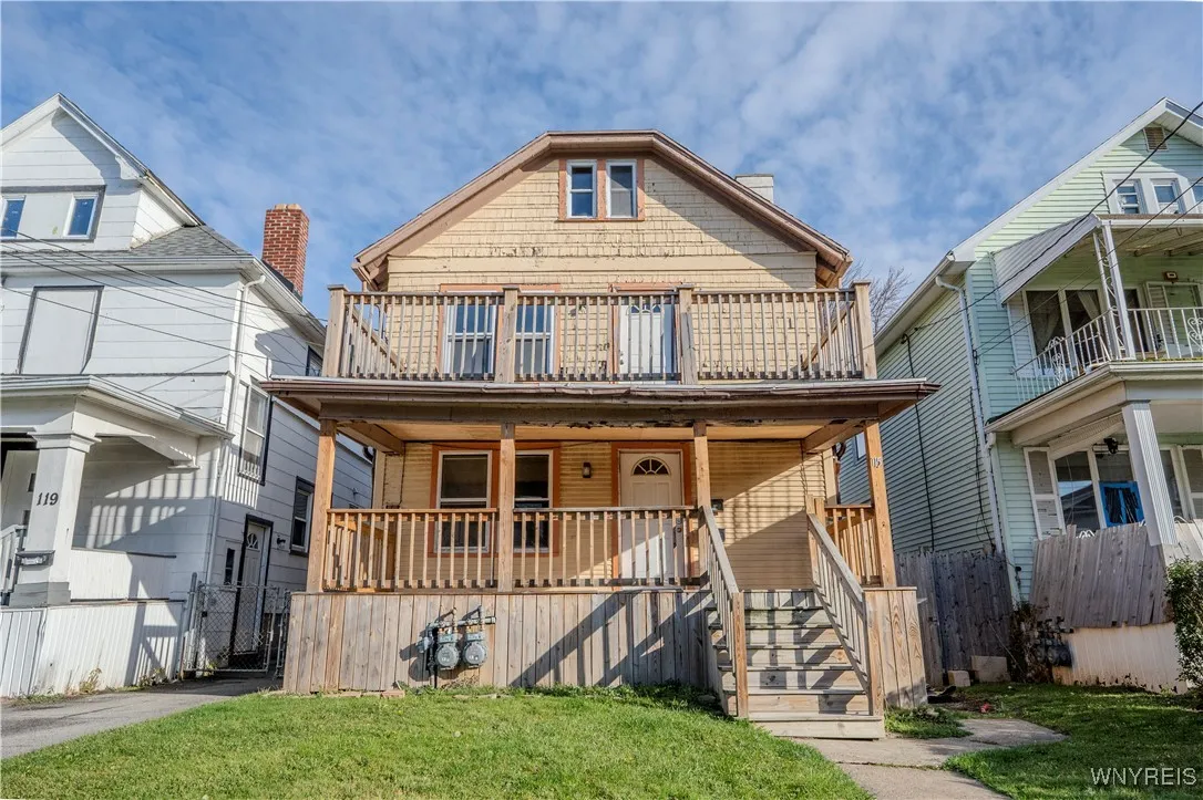 115 Newfield Street, Buffalo, New York 14207, Buffalo, New York 14207, 4 Bedrooms Bedrooms, ,2 BathroomsBathrooms,Residential,Closed,115 Newfield Street, Buffalo, New York 14207,0,B1579837