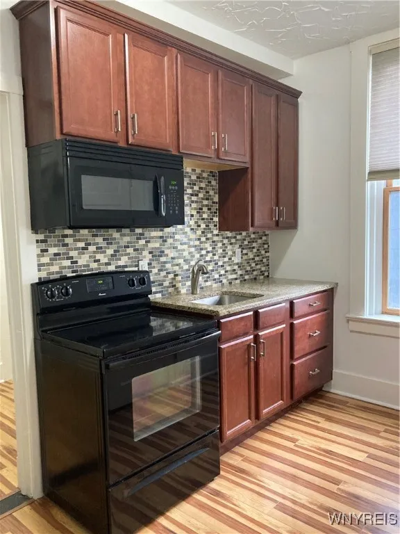 76 Tracy Street 2, Buffalo, New York 14201, Buffalo, New York 14201, 1 Bedroom Bedrooms, 3 Rooms Rooms,1 BathroomBathrooms,Residential Lease,Closed,76 Tracy Street 2, Buffalo, New York 14201,B1579857