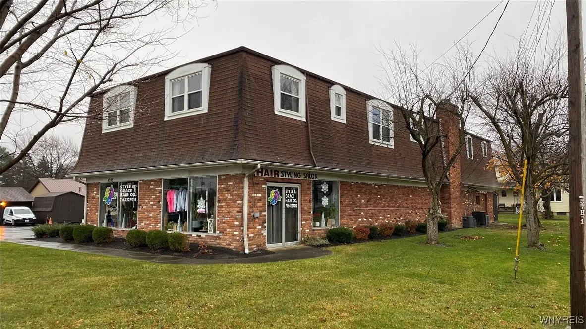 4945 Southwestern Boulevard, Hamburg, New York 140, Hamburg, New York 14075, 9 Rooms Rooms,Commercial Sale,For Sale,4945 Southwestern Boulevard, Hamburg, New York 140,B1579921