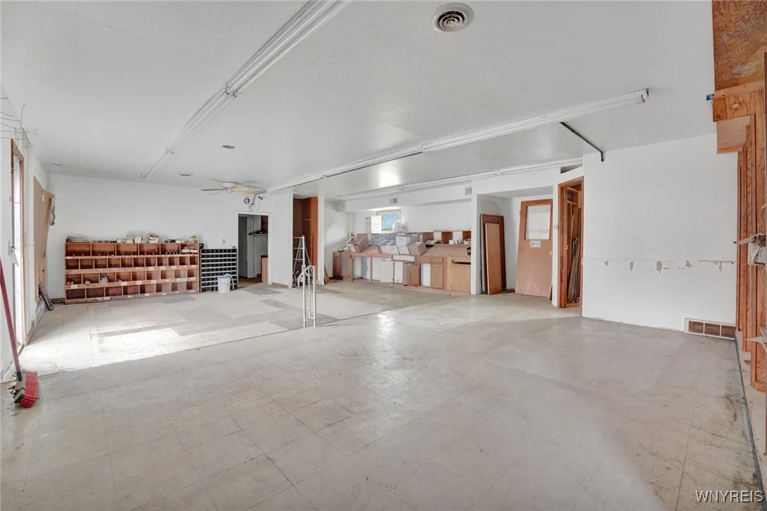 4945 Southwestern Boulevard, Hamburg, New York 140, Hamburg, New York 14075, 9 Rooms Rooms,Commercial Sale,For Sale,4945 Southwestern Boulevard, Hamburg, New York 140,B1579921
