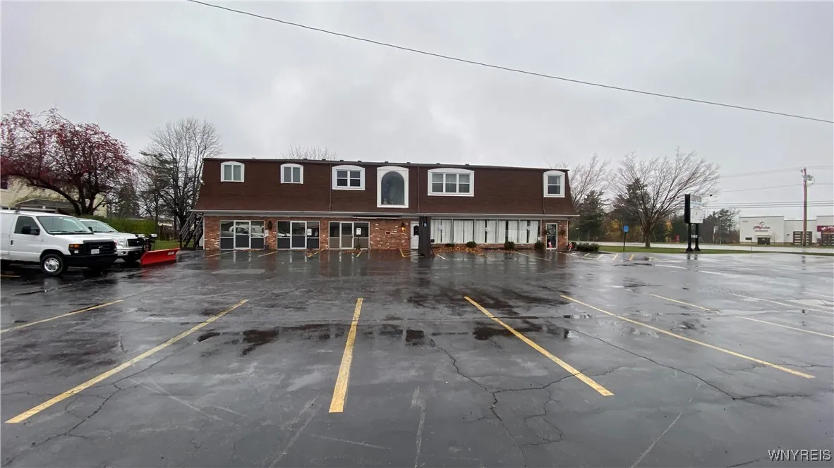 4945 Southwestern Boulevard, Hamburg, New York 140, Hamburg, New York 14075, 9 Rooms Rooms,Commercial Sale,For Sale,4945 Southwestern Boulevard, Hamburg, New York 140,B1579921