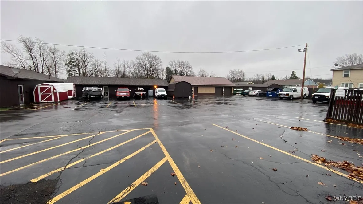 4945 Southwestern Boulevard, Hamburg, New York 140, Hamburg, New York 14075, 9 Rooms Rooms,Commercial Sale,For Sale,4945 Southwestern Boulevard, Hamburg, New York 140,B1579921