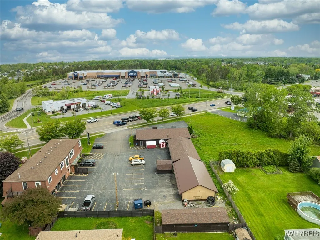 4945 Southwestern Boulevard, Hamburg, New York 140, Hamburg, New York 14075, 9 Rooms Rooms,Commercial Sale,For Sale,4945 Southwestern Boulevard, Hamburg, New York 140,B1579921