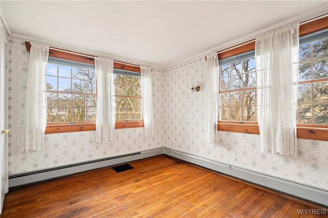 1270 West Arnold Drive, Hamburg, New York 14085, Hamburg, New York 14085, 3 Bedrooms Bedrooms, 7 Rooms Rooms,2 BathroomsBathrooms,Residential,Closed,1270 West Arnold Drive, Hamburg, New York 14085,0,B1579873