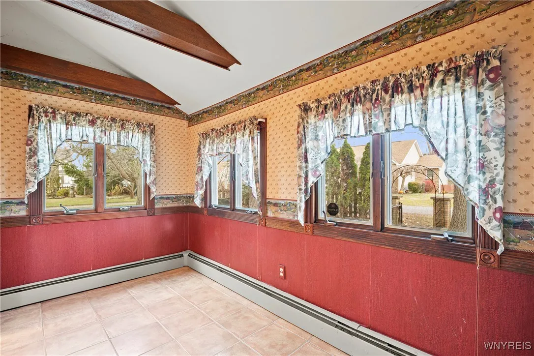 1270 West Arnold Drive, Hamburg, New York 14085, Hamburg, New York 14085, 3 Bedrooms Bedrooms, 7 Rooms Rooms,2 BathroomsBathrooms,Residential,Closed,1270 West Arnold Drive, Hamburg, New York 14085,0,B1579873