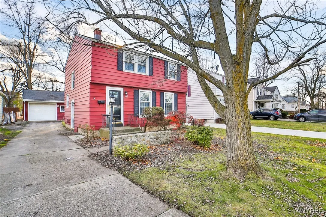 327 Athens Boulevard, Tonawanda-town, New York 142, Tonawanda, New York 14223, 3 Bedrooms Bedrooms, 10 Rooms Rooms,1 BathroomBathrooms,Residential,Closed,327 Athens Boulevard, Tonawanda-town, New York 142,0,B1580006