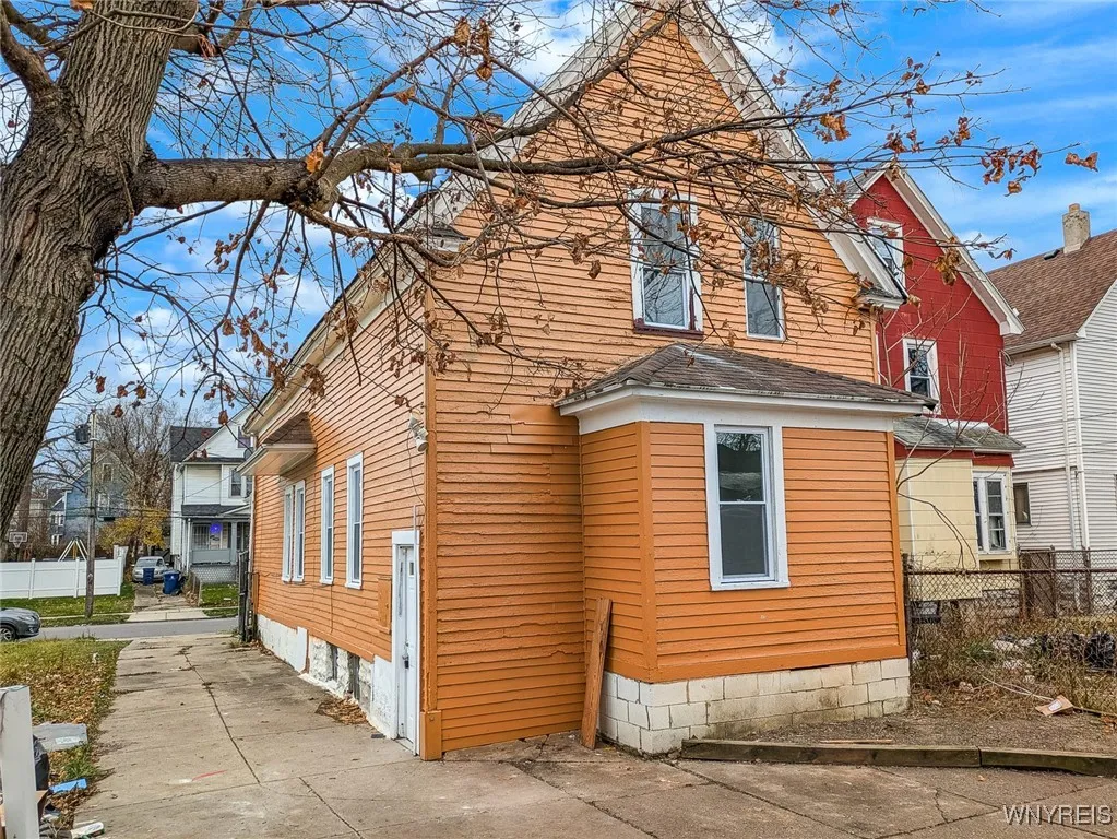 476 Winslow Avenue, Buffalo, New York 14211, Buffalo, New York 14211, 5 Bedrooms Bedrooms, 10 Rooms Rooms,2 BathroomsBathrooms,Residential,Closed,476 Winslow Avenue, Buffalo, New York 14211,0,B1580220