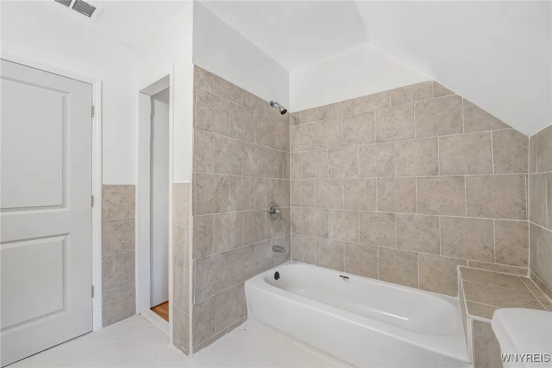 476 Winslow Avenue, Buffalo, New York 14211, Buffalo, New York 14211, 5 Bedrooms Bedrooms, 10 Rooms Rooms,2 BathroomsBathrooms,Residential,Closed,476 Winslow Avenue, Buffalo, New York 14211,0,B1580220