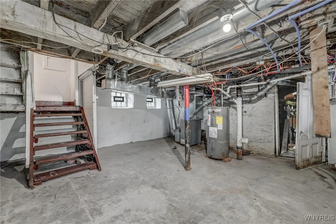 476 Winslow Avenue, Buffalo, New York 14211, Buffalo, New York 14211, 5 Bedrooms Bedrooms, 10 Rooms Rooms,2 BathroomsBathrooms,Residential,Closed,476 Winslow Avenue, Buffalo, New York 14211,0,B1580220