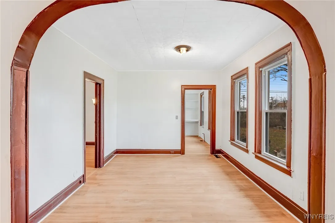 476 Winslow Avenue, Buffalo, New York 14211, Buffalo, New York 14211, 5 Bedrooms Bedrooms, 10 Rooms Rooms,2 BathroomsBathrooms,Residential,Closed,476 Winslow Avenue, Buffalo, New York 14211,0,B1580220