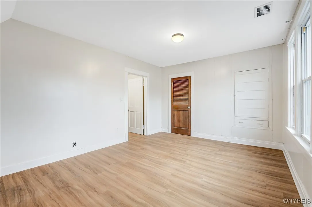 476 Winslow Avenue, Buffalo, New York 14211, Buffalo, New York 14211, 5 Bedrooms Bedrooms, 10 Rooms Rooms,2 BathroomsBathrooms,Residential,Closed,476 Winslow Avenue, Buffalo, New York 14211,0,B1580220
