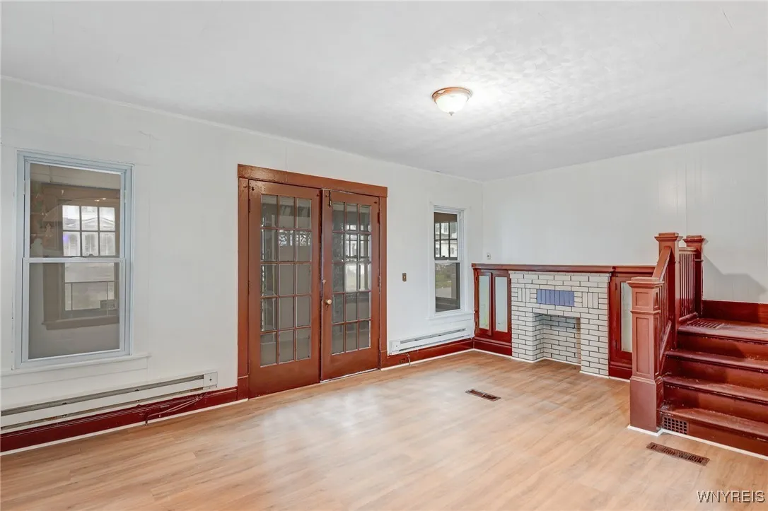 476 Winslow Avenue, Buffalo, New York 14211, Buffalo, New York 14211, 5 Bedrooms Bedrooms, 10 Rooms Rooms,2 BathroomsBathrooms,Residential,Closed,476 Winslow Avenue, Buffalo, New York 14211,0,B1580220