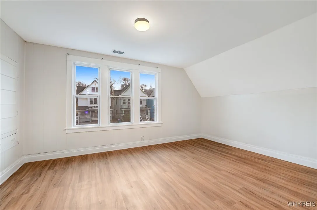 476 Winslow Avenue, Buffalo, New York 14211, Buffalo, New York 14211, 5 Bedrooms Bedrooms, 10 Rooms Rooms,2 BathroomsBathrooms,Residential,Closed,476 Winslow Avenue, Buffalo, New York 14211,0,B1580220