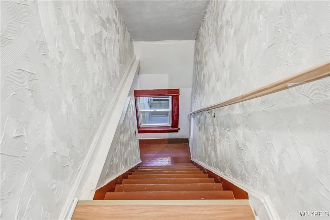 476 Winslow Avenue, Buffalo, New York 14211, Buffalo, New York 14211, 5 Bedrooms Bedrooms, 10 Rooms Rooms,2 BathroomsBathrooms,Residential,Closed,476 Winslow Avenue, Buffalo, New York 14211,0,B1580220