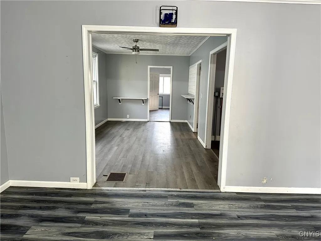 123 West Seneca Street, Oswego, New York 13126, Oswego, New York 13126, 3 Bedrooms Bedrooms, 7 Rooms Rooms,1 BathroomBathrooms,Residential,Closed,123 West Seneca Street, Oswego, New York 13126,0,S1580174