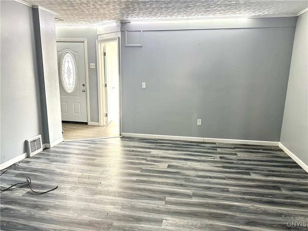 123 West Seneca Street, Oswego, New York 13126, Oswego, New York 13126, 3 Bedrooms Bedrooms, 7 Rooms Rooms,1 BathroomBathrooms,Residential,Closed,123 West Seneca Street, Oswego, New York 13126,0,S1580174