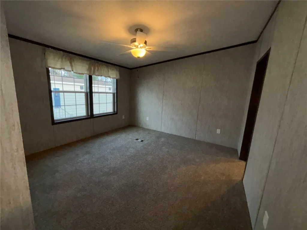 34 Ewald Drive, Penfield, New York 14625, Penfield, New York 14625, 3 Bedrooms Bedrooms, 7 Rooms Rooms,2 BathroomsBathrooms,Residential,Closed,34 Ewald Drive, Penfield, New York 14625,R1580361
