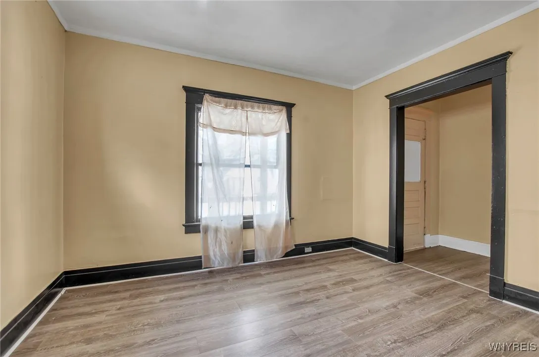 17 Wyandotte Avenue, Buffalo, New York 14207, Buffalo, New York 14207, 2 Bedrooms Bedrooms, 6 Rooms Rooms,1 BathroomBathrooms,Residential Lease,Closed,17 Wyandotte Avenue, Buffalo, New York 14207,0,B1580420