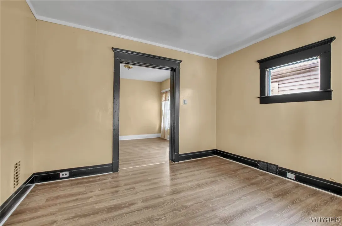 17 Wyandotte Avenue, Buffalo, New York 14207, Buffalo, New York 14207, 2 Bedrooms Bedrooms, 6 Rooms Rooms,1 BathroomBathrooms,Residential Lease,Closed,17 Wyandotte Avenue, Buffalo, New York 14207,0,B1580420