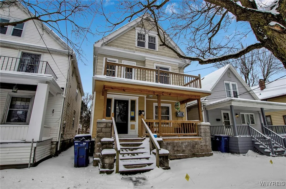 17 Wyandotte Avenue, Buffalo, New York 14207, Buffalo, New York 14207, 2 Bedrooms Bedrooms, 6 Rooms Rooms,1 BathroomBathrooms,Residential Lease,Closed,17 Wyandotte Avenue, Buffalo, New York 14207,0,B1580420
