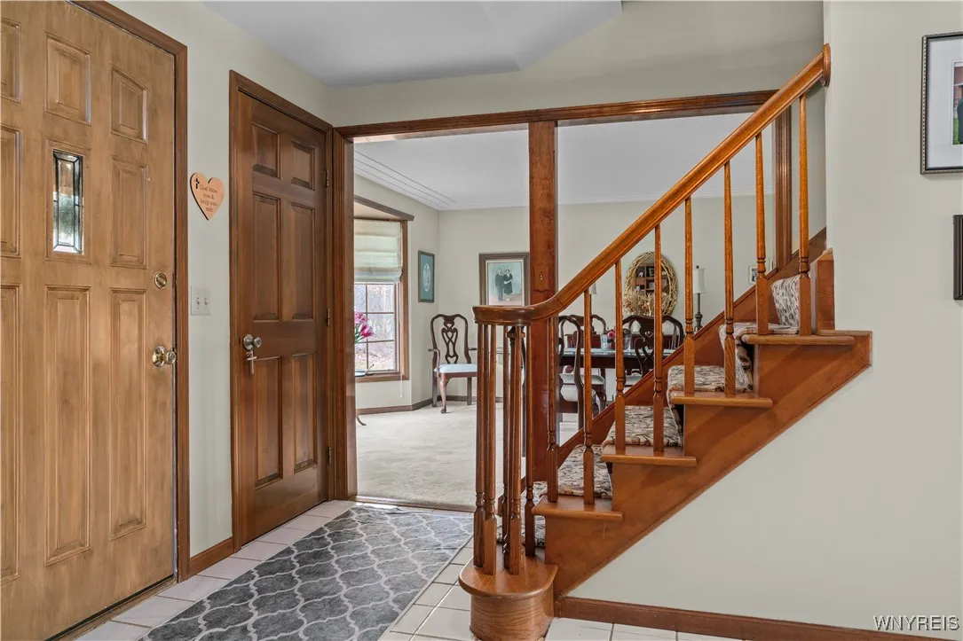 Dining room to the left, office to the right immediately through the front door.