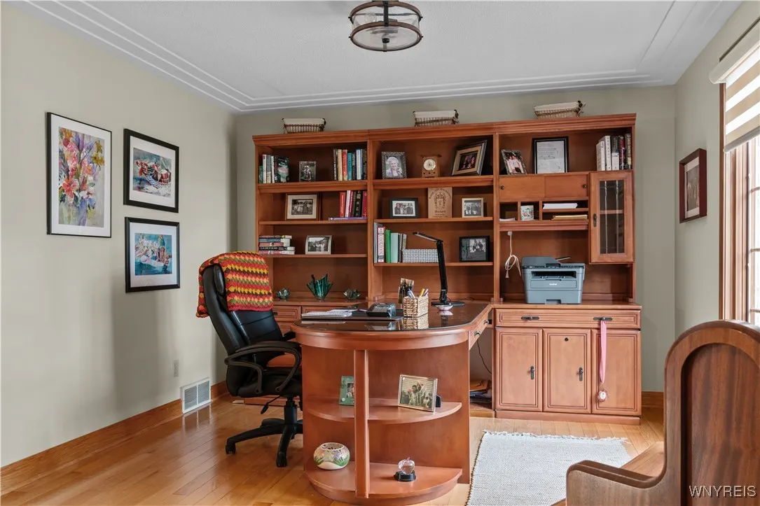 6124 Long Street, Clarence, New York 14032, Clarence, New York 14032, 4 Bedrooms Bedrooms, 11 Rooms Rooms,2 BathroomsBathrooms,Residential,Closed,6124 Long Street, Clarence, New York 14032,0,B1580480