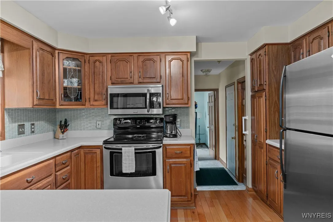 6124 Long Street, Clarence, New York 14032, Clarence, New York 14032, 4 Bedrooms Bedrooms, 11 Rooms Rooms,2 BathroomsBathrooms,Residential,Closed,6124 Long Street, Clarence, New York 14032,0,B1580480