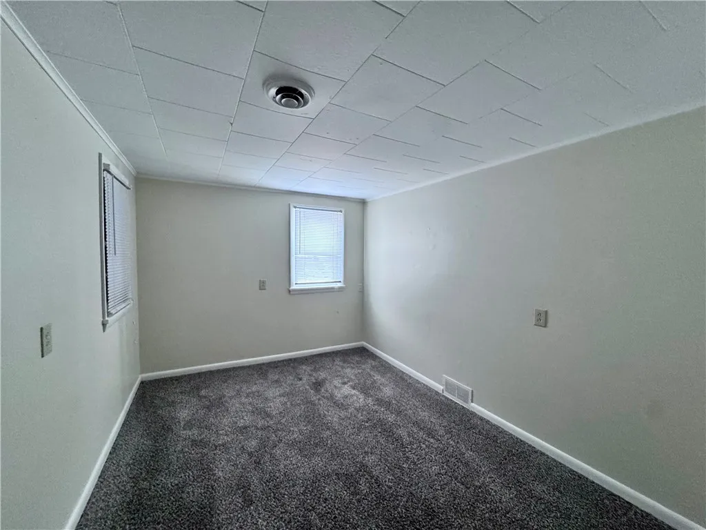 444 North Avenue, Parma, New York 14468, Parma, New York 14468, 4 Bedrooms Bedrooms, 8 Rooms Rooms,2 BathroomsBathrooms,Residential Lease,For Rent,444 North Avenue, Parma, New York 14468,R1580290