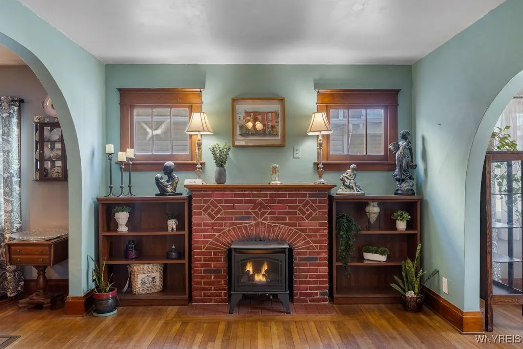 342 South Ogden Street W, Buffalo, New York 14206, Buffalo, New York 14206, 4 Bedrooms Bedrooms, 8 Rooms Rooms,2 BathroomsBathrooms,Residential,Closed,342 South Ogden Street W, Buffalo, New York 14206,0,B1580556