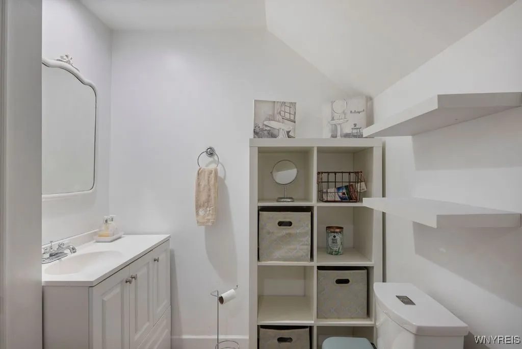 342 South Ogden Street W, Buffalo, New York 14206, Buffalo, New York 14206, 4 Bedrooms Bedrooms, 8 Rooms Rooms,2 BathroomsBathrooms,Residential,Closed,342 South Ogden Street W, Buffalo, New York 14206,0,B1580556