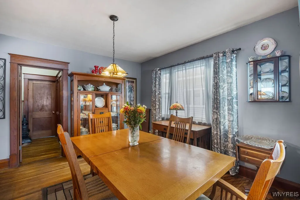 342 South Ogden Street W, Buffalo, New York 14206, Buffalo, New York 14206, 4 Bedrooms Bedrooms, 8 Rooms Rooms,2 BathroomsBathrooms,Residential,Closed,342 South Ogden Street W, Buffalo, New York 14206,0,B1580556